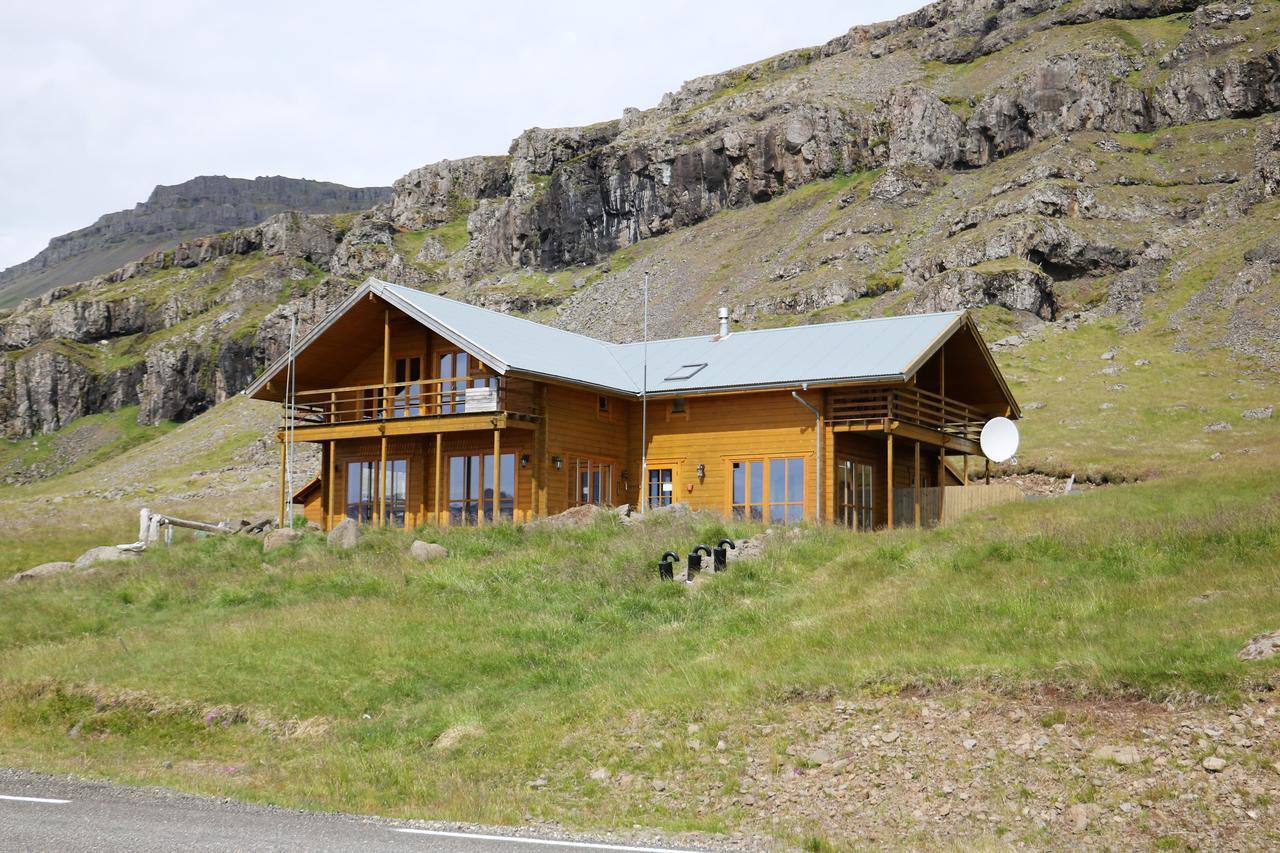 Hamar Hotel Breiddalsvik Exterior photo